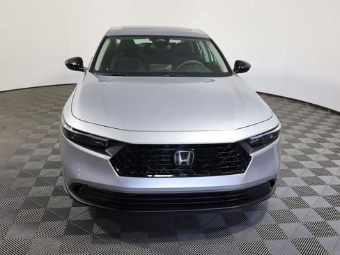 Used 2025 Honda Accord SE image 2