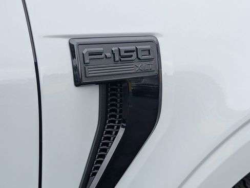 New 2026 Ford F150 XLT w/ Equipment Group 302A MID AWD/4WD image 18