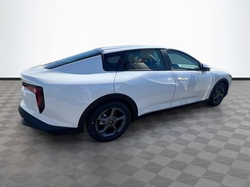 New 2026 Kia K4 LXS image 7