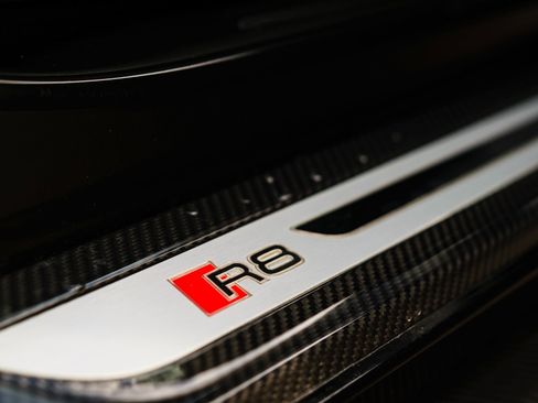 Used 2020 Audi R8 V10 performance image 25