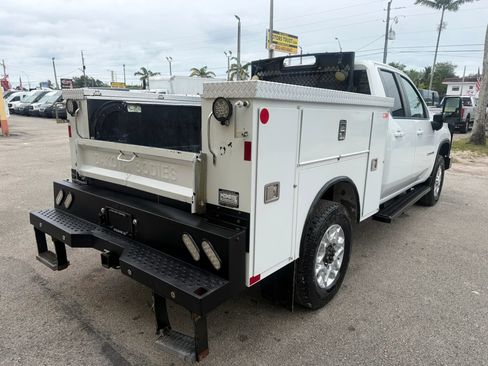 Used 2020 Chevrolet Silverado 2500 LT w/ Convenience Package AWD/4WD image 6
