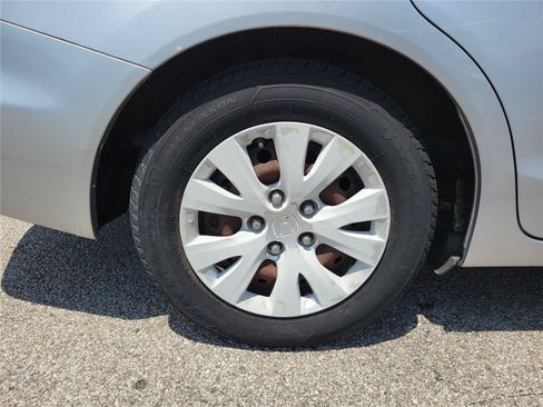 Used 2012 Honda Civic LX image 7