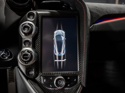 Used 2018 McLaren 720S RWD image 37