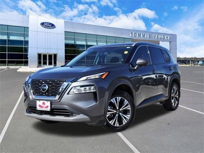 Used 2021 Nissan Rogue SV w/ Premium Package
