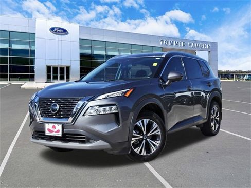 Used 2021 Nissan Rogue SV w/ Premium Package image 1