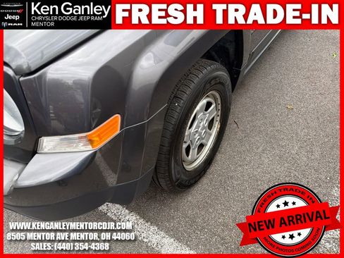 Used 2015 Jeep Patriot Sport w/ Power Value Group AWD/4WD image 5