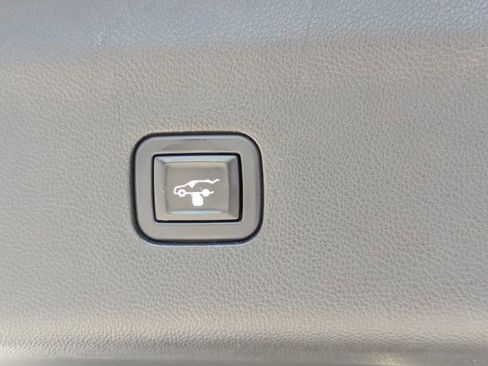Used 2020 Buick Enclave Premium w/ Trailering Package, 5000 lbs. AWD/4WD image 33
