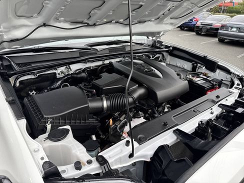 Used 2021 Toyota Tacoma SR w/ SX Package AWD/4WD image 15