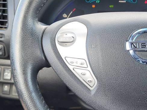 Used 2013 Nissan Leaf S FWD image 20