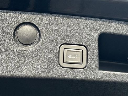 New 2026 GMC Terrain Elevation w/ Elevation Premium Package FWD image 13