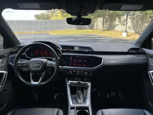 Used 2021 Audi Q3 2.0T Premium w/ Convenience Package image 9
