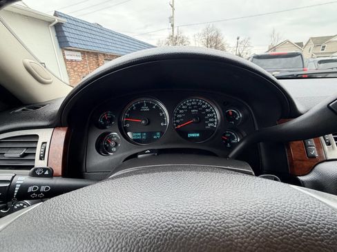 Used 2014 Chevrolet Tahoe LS image 4