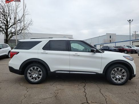 New 2026 Ford Explorer Platinum RWD image 6