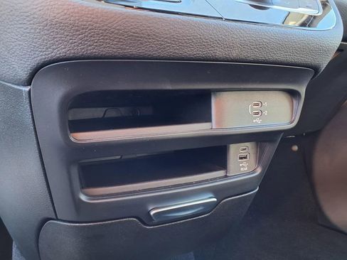 New 2026 Chrysler Pacifica Select image 8