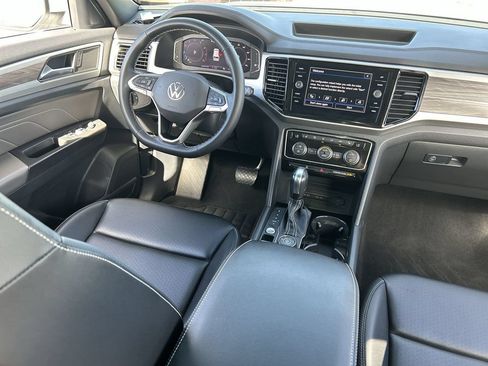 Used 2022 Volkswagen Atlas Cross Sport SE w/ Panoramic Sunroof Package AWD/4WD image 11