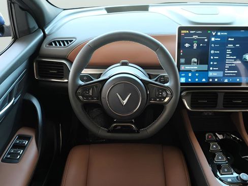 New 2025 VinFast VF 8 Plus AWD/4WD image 21