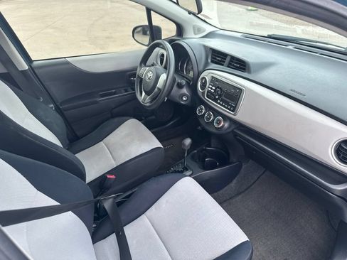 Used 2012 Toyota Yaris LE FWD image 28