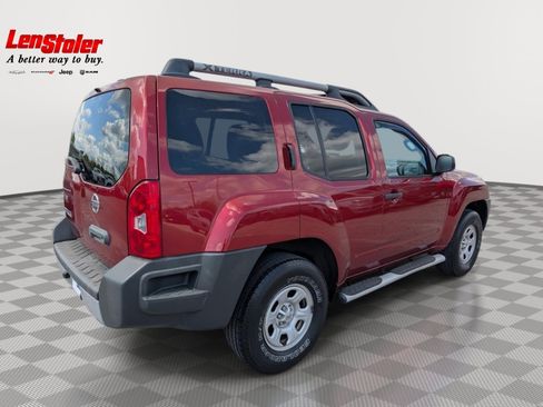 Used 2015 Nissan Xterra X AWD/4WD image 5