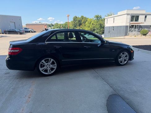 Used 2012 Mercedes-Benz E 350 4MATIC Sedan image 8