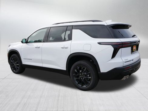 New 2026 Chevrolet Traverse LT w/ Midnight/Sport Edition image 2