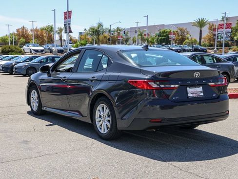 Used 2025 Toyota Camry LE FWD image 6