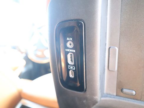 Used 2022 Chrysler Pacifica Pinnacle AWD/4WD image 58