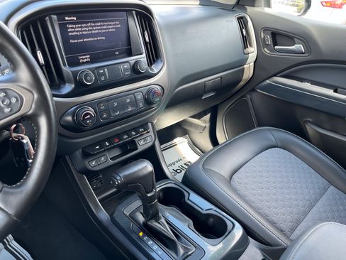 Used 2019 Chevrolet Colorado Z71 AWD/4WD image 28