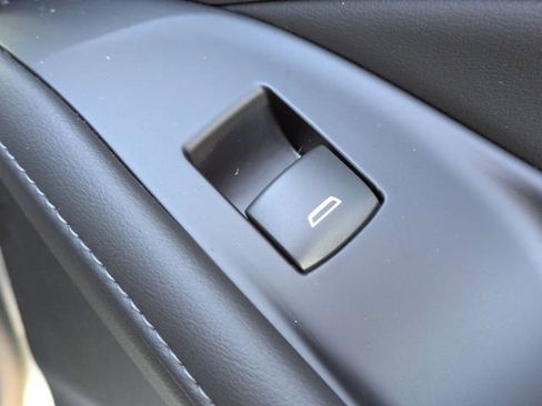 Certified 2023 Buick Enclave Avenir w/ Avenir Technology Package image 38