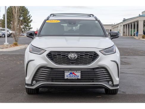Used 2023 Toyota Highlander XSE image 8