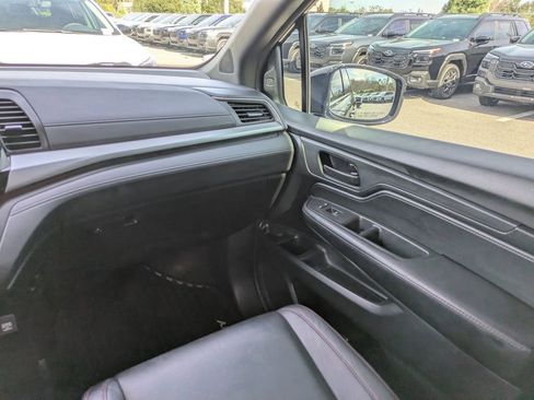 Used 2024 Honda Odyssey Sport image 16