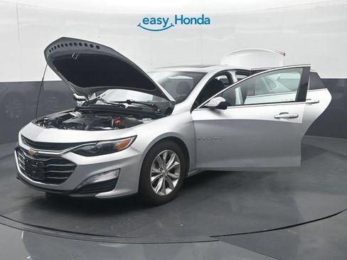 Used 2021 Chevrolet Malibu LT FWD image 37