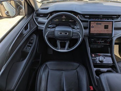 Used 2022 Jeep Grand Cherokee Limited 4xe image 18