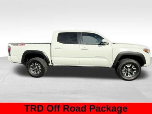 Used 2023 Toyota Tacoma TRD Off-Road image 10