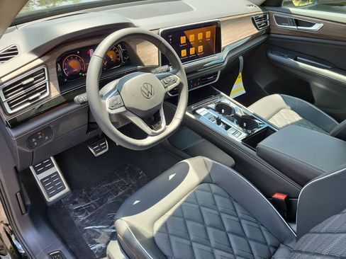 New 2026 Volkswagen Atlas SEL Premium R-Line AWD/4WD image 17