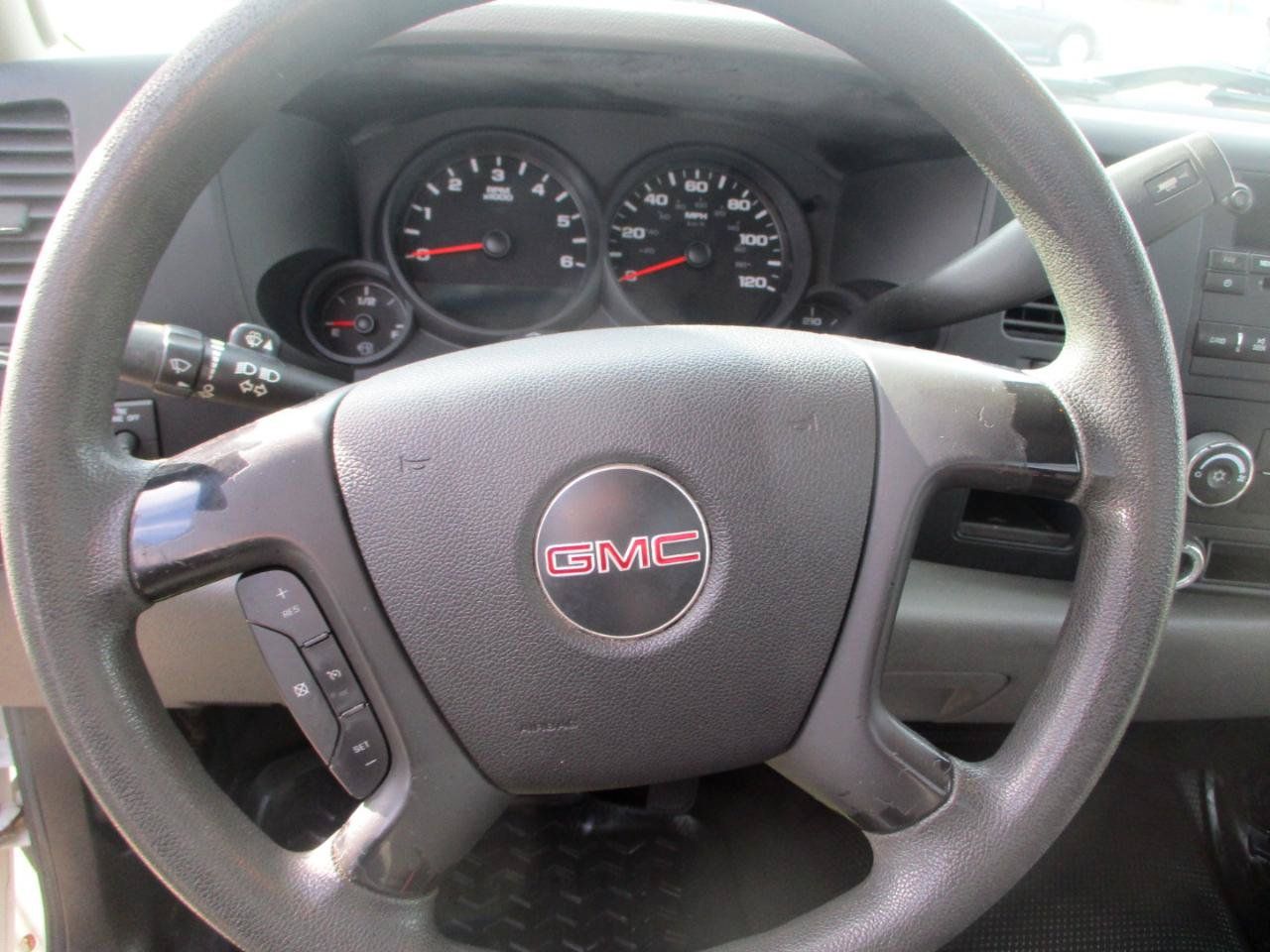 Used 2009 GMC Sierra 1500 W/T w/ SL Package RWD image 10
