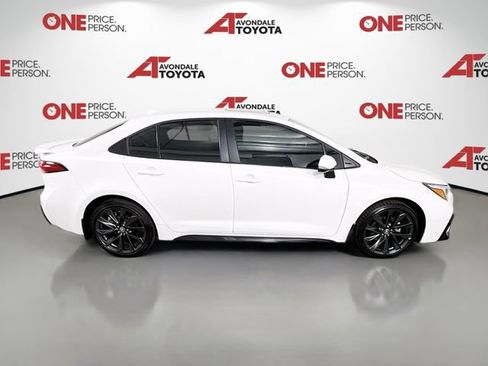Certified 2025 Toyota Corolla XSE FWD image 9