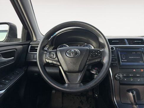 Used 2016 Toyota Camry LE image 15