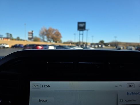 Used 2022 Ford F150 Lariat w/ Max Trailer Tow Package image 26