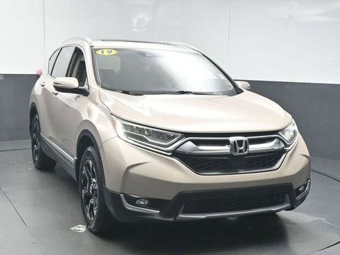 Used 2019 Honda CR-V Touring image 2