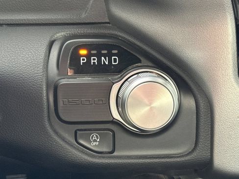 Used 2024 RAM 1500 Laramie RWD image 32