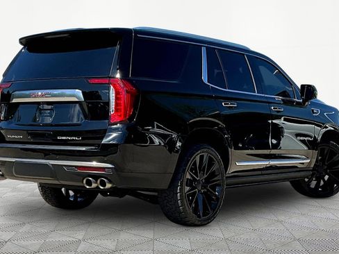 Used 2021 GMC Yukon Denali w/ Denali Premium Package AWD/4WD image 6