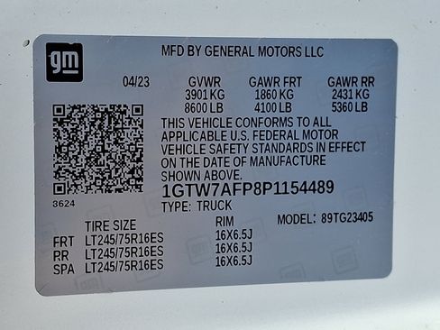 Used 2023 GMC Savana 2500 w/ Driver Convenience Package image 26