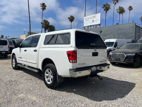 Used 2014 Nissan Titan SV w/ SV Value Truck Package AWD/4WD image 7