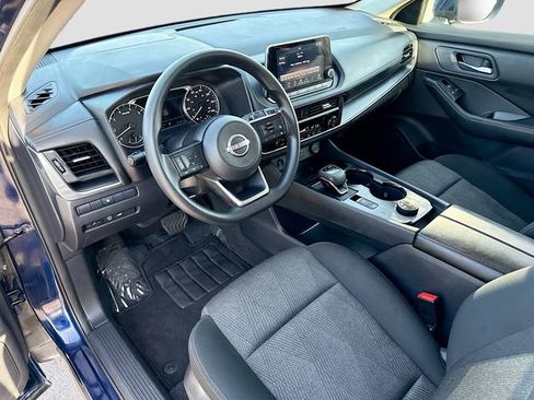 Used 2024 Nissan Rogue SV AWD/4WD image 9
