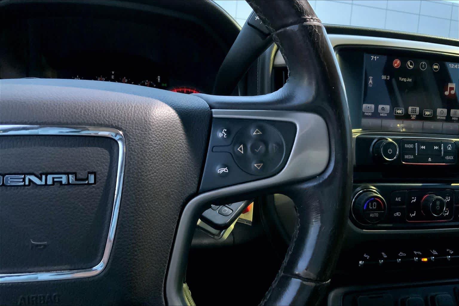 Used 2016 GMC Sierra 2500 Denali w/ Duramax Plus Package AWD/4WD image 22