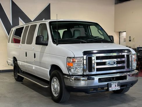 Used 2012 Ford E-350 and Econoline 350 XLT RWD image 2