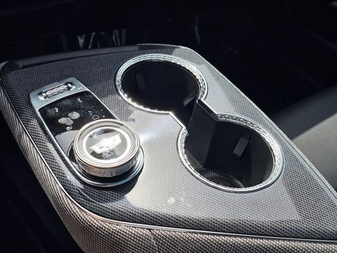 New 2026 Cadillac Optiq Sport 1 AWD/4WD image 32