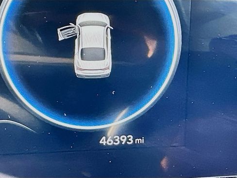 Used 2025 Hyundai Elantra SEL FWD image 19