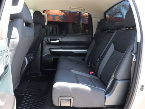 Used 2017 Toyota Tundra SR5 w/ SR5 Upgrade Package RWD image 33