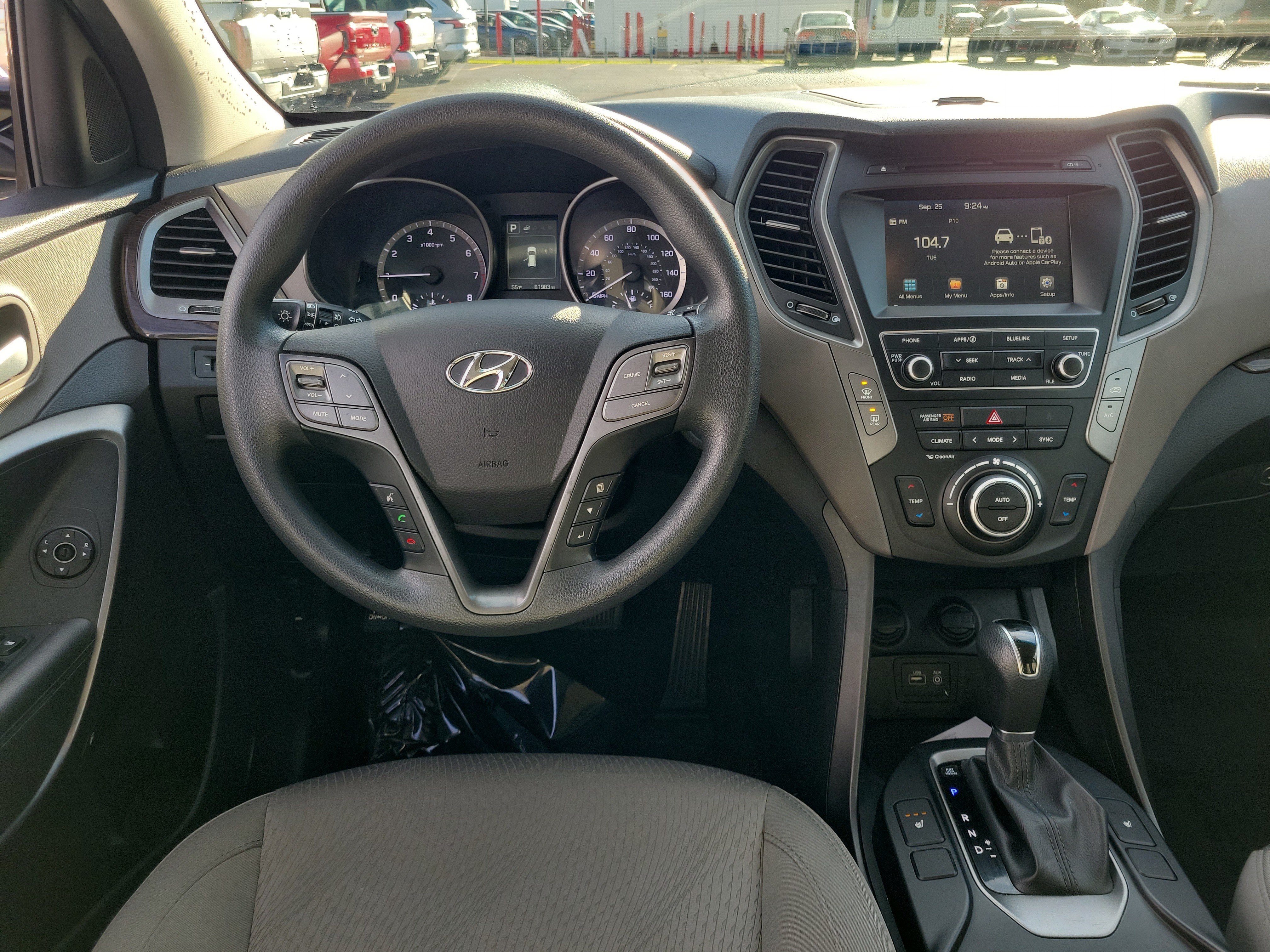 Used 2018 Hyundai Santa Fe Sport w/ 2.4L Value Package 02 FWD image 10